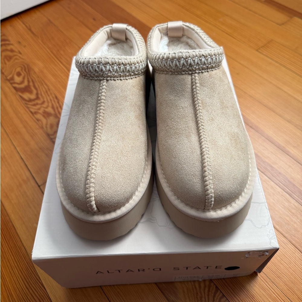 Altar’d State Slippers - Picture 3 of 13